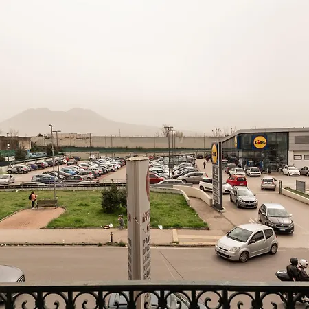 Archihouse アパート ナポリ